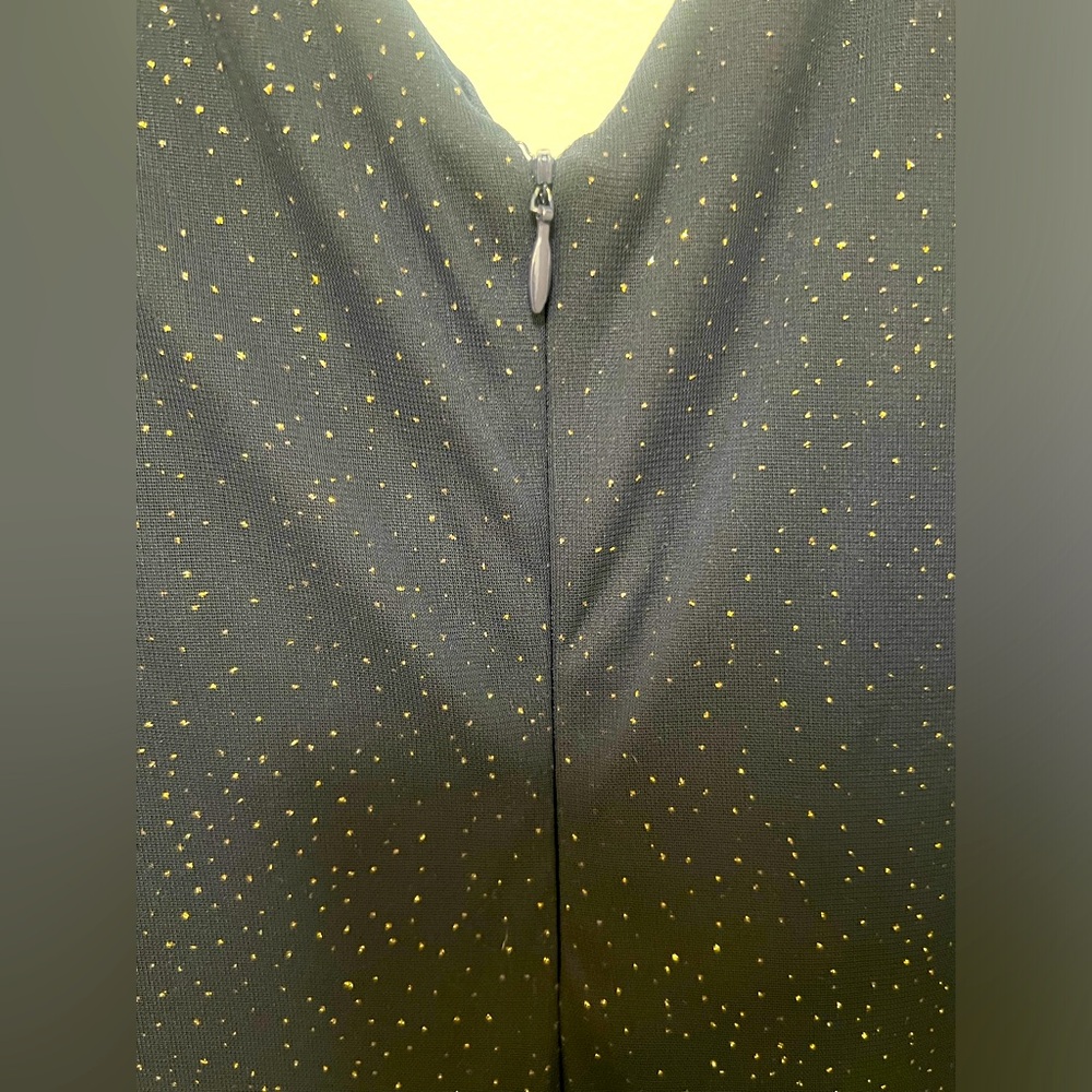 Besty & Adam Dress size 4 Full Length Ink/Navy Blue w/subtle gold accent. - Picture 6 of 11
